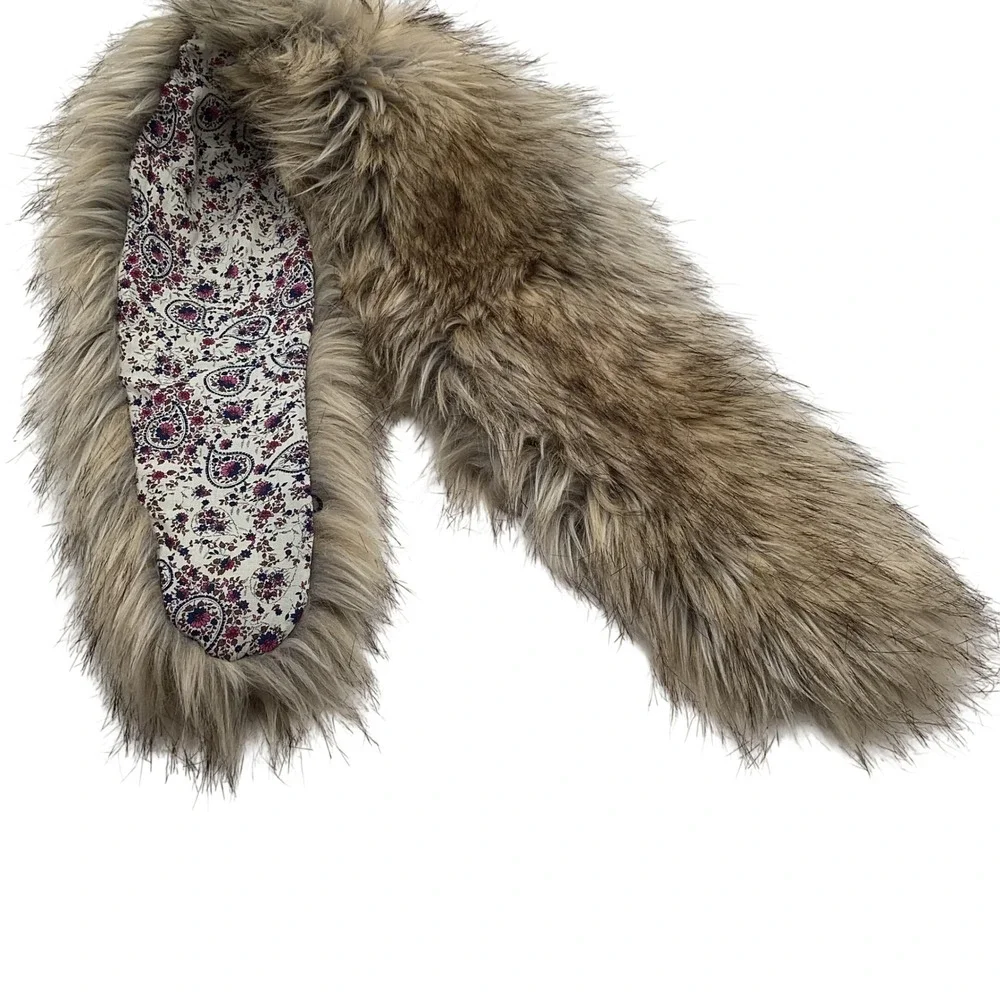 Faux‎ Fur Stole Wrap Tan Brown Paisley Floral Lining